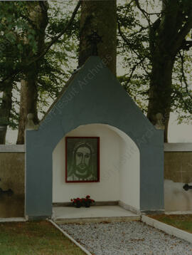 Tullabeg graveyard 1991 (11)